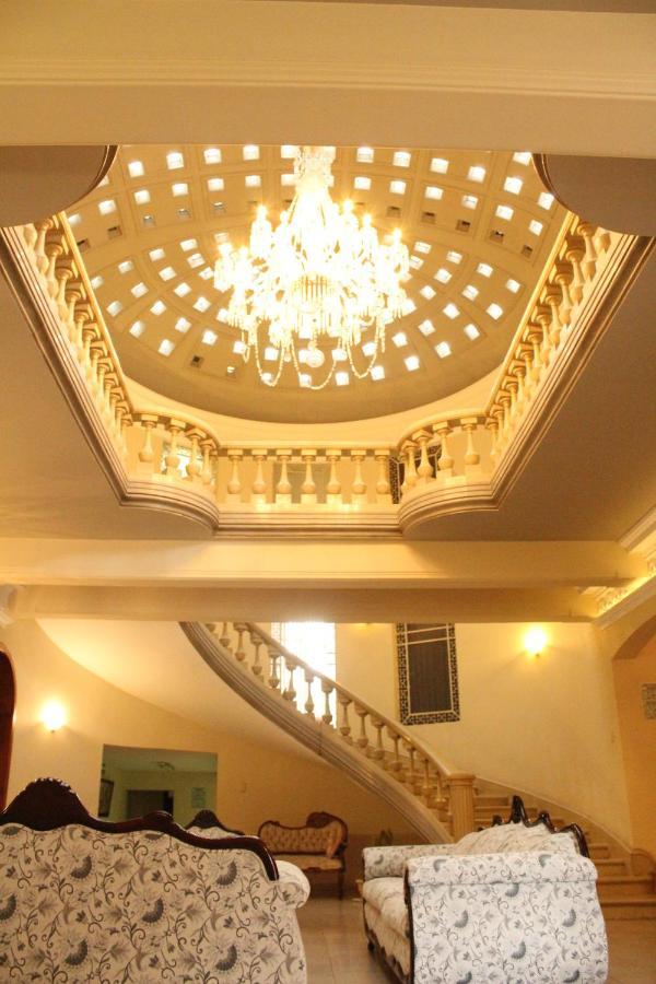Hotel Gran Domo Leon Bagian luar foto