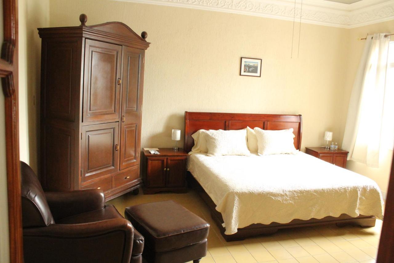Hotel Gran Domo Leon Bagian luar foto